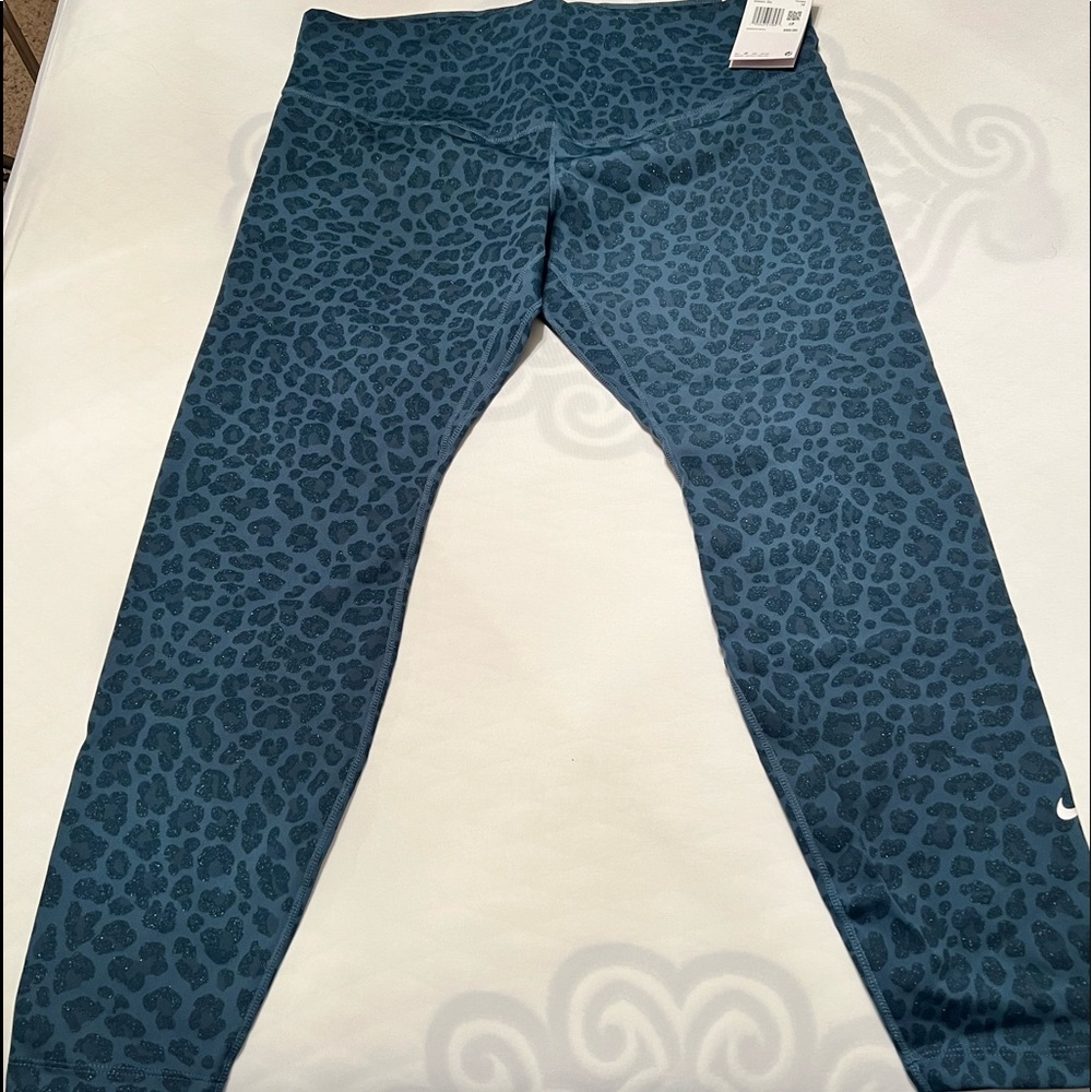 Nike One Tight Fit, mid rise full length leggings.